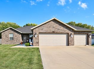 117 E Shawnee St, Strafford, MO 65757