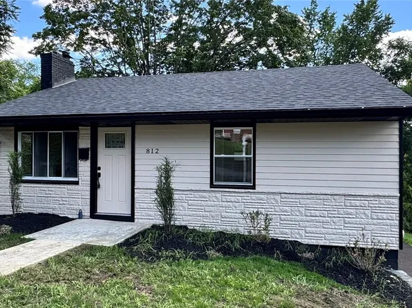 812 Kerry Hill Dr, Pittsburgh, PA 15234