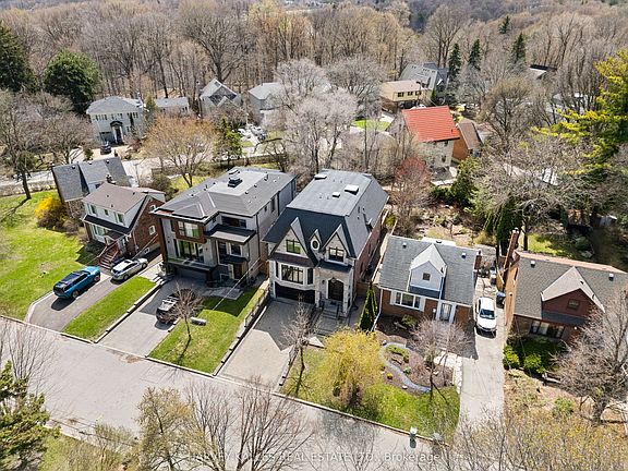 3rd image of 20 Walker Rd