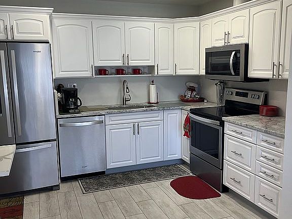 3rd image of 2665 SE 27th Ln #64B