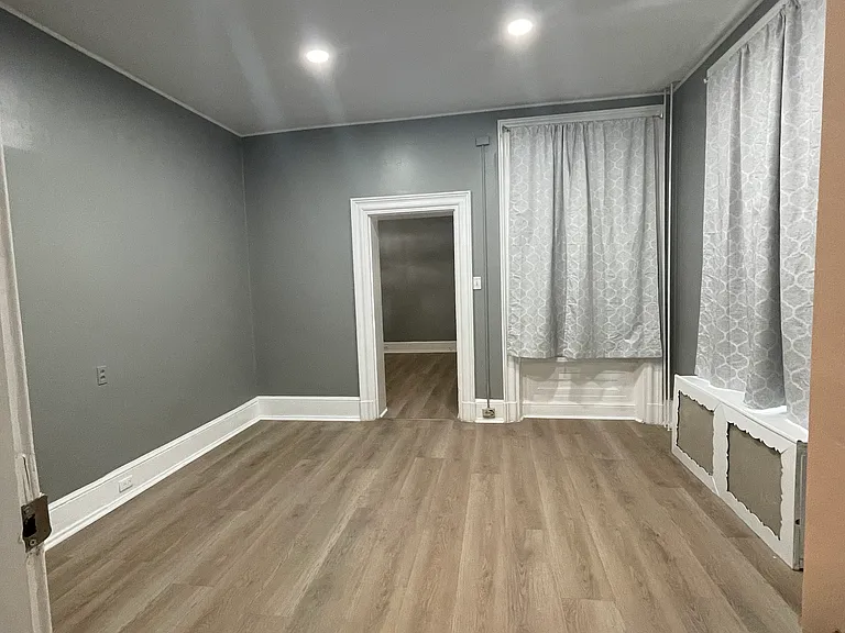 108 N George St #1 — Photo 8