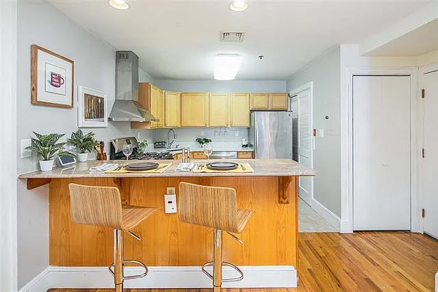 2 bed, $4,180 — Photo 4