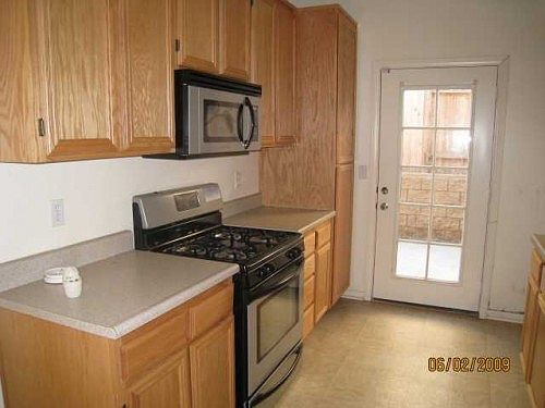 2nd image of 463 Calle Elegante
