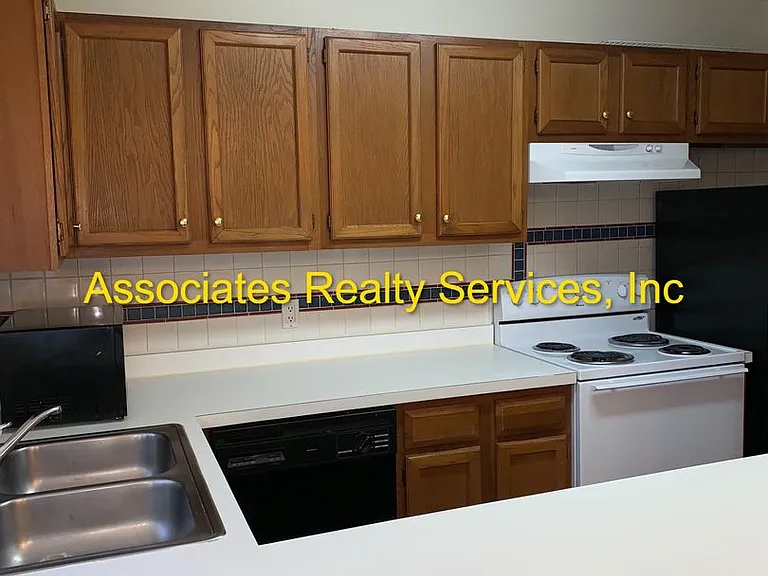4529 NW 45th Ct — Photo 7