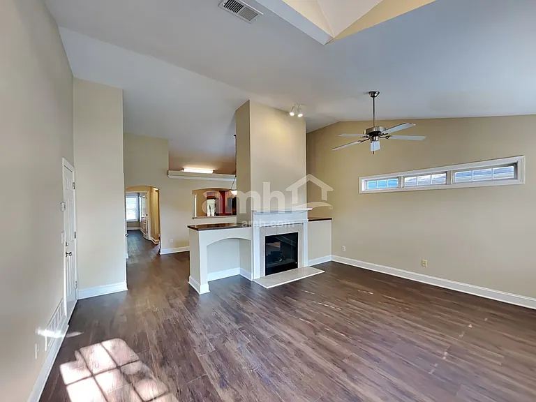 414 Arrowhead Trl — Photo 10