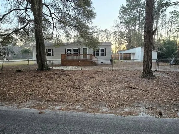 1089 Canal St SE, Darien, GA 31305