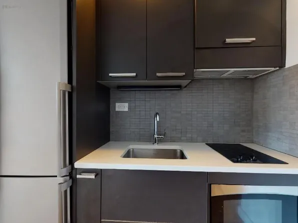 303 West 21st Street image 5 of 7