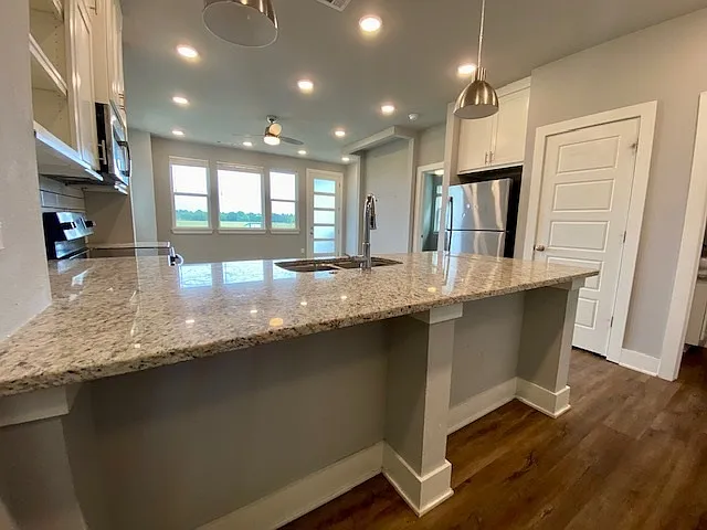 1701 W Deane St — Photo 11