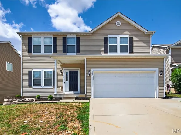 2021 Lynwood Ridge Dr, Lake Saint Louis, MO 63367