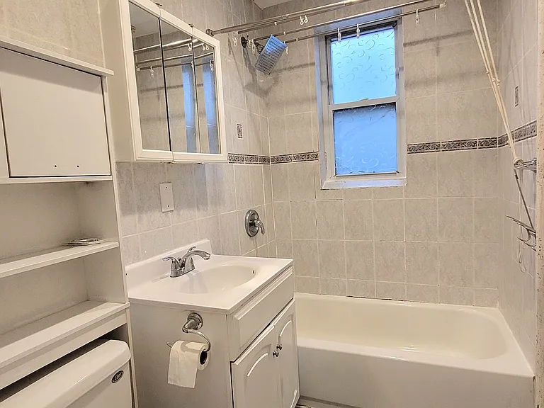 232 Lexington Ave #5 — Photo 12