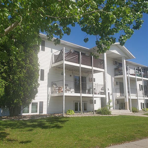 1st image of 2918 S 17th St APT 203