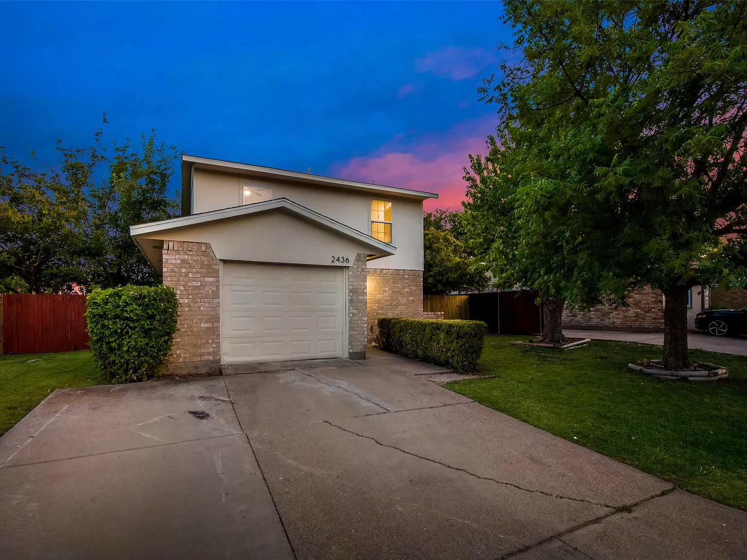 3 bed, 1070 sqft, $1,795 — Photo 2