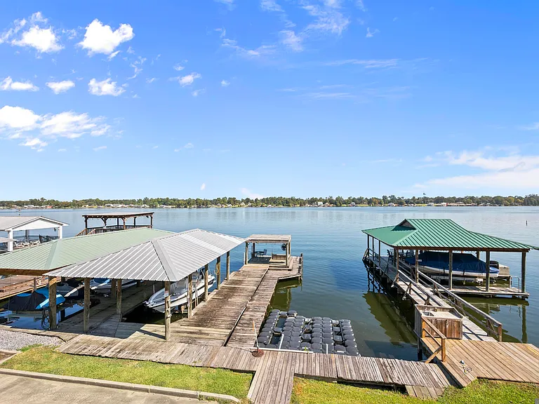 6852 False River Rd — Photo 17