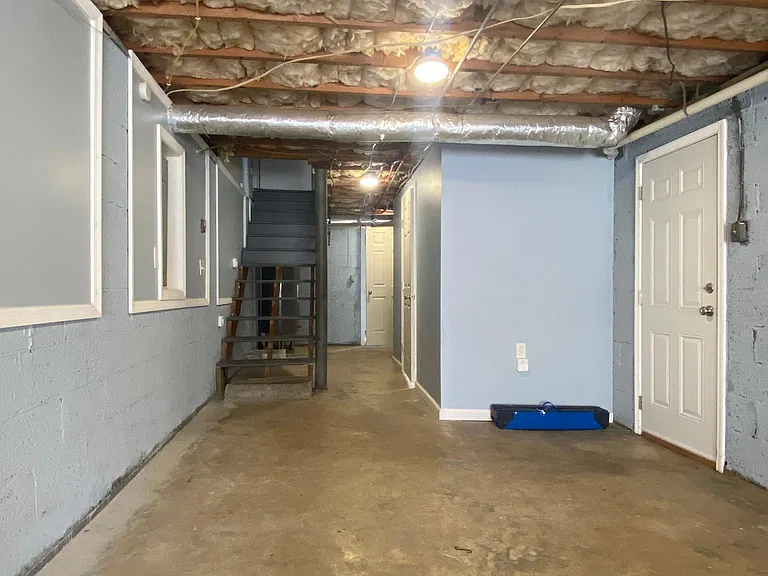 1018 Robins Crest Rd — Photo 20