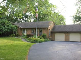 13380 Durkee Rd, Grafton, OH 44044