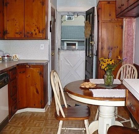 Eat in Kitchen