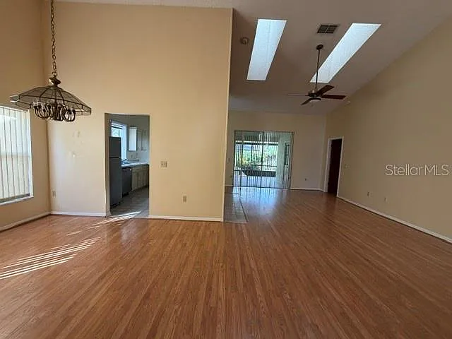 3207 Oakstand Ln — Photo 6