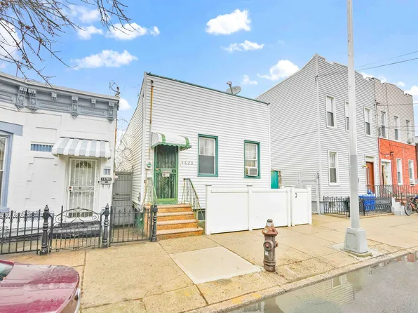 1623 George Street image 2 of 25