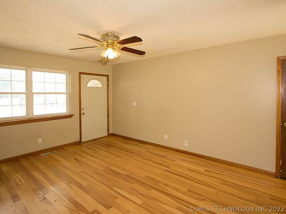 4th image of 2201 S 126th East Ave