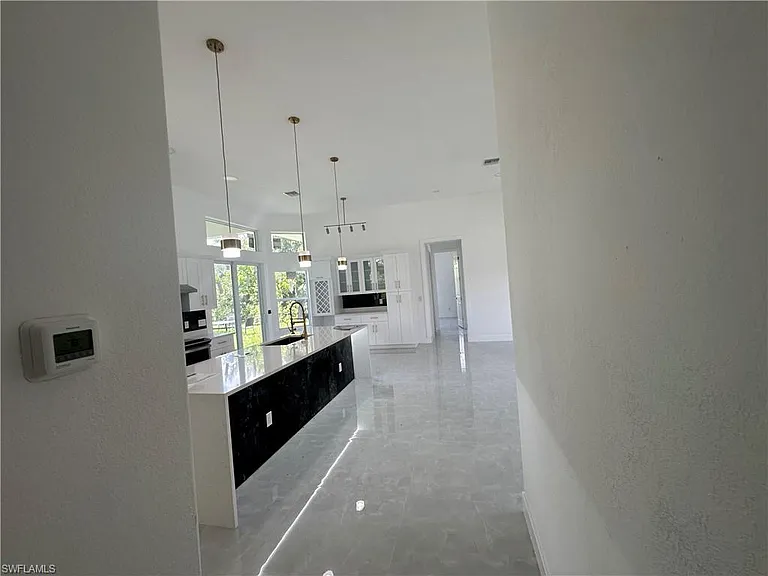 2220 SE 18th Ave — Photo 24