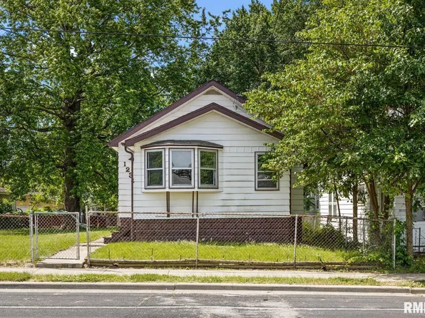 1234 E Forrest Hill Ave, Peoria, IL 61603