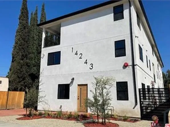 14243 Victory Blvd, Van Nuys, CA