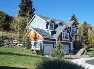 615 SE Edge Knoll Dr, Pullman, WA 99163