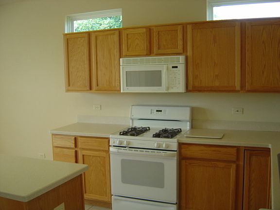 2nd image of 12606 Oak Grove Dr