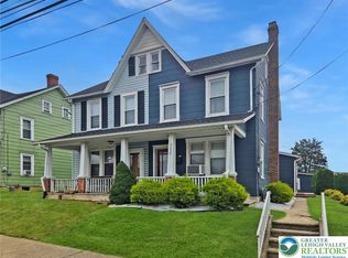 3232 Columbia St, Whitehall, PA 18052