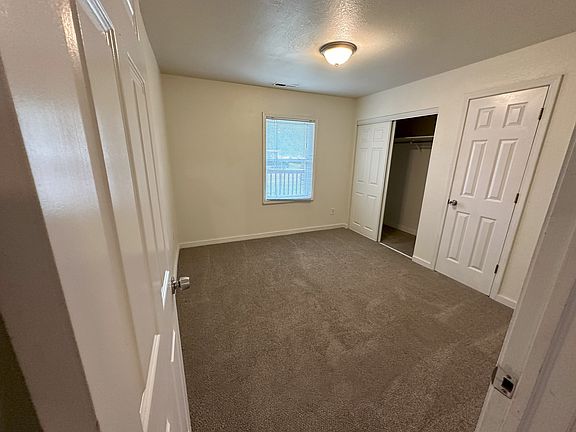 5th image of 122 W 28th St Unit 2