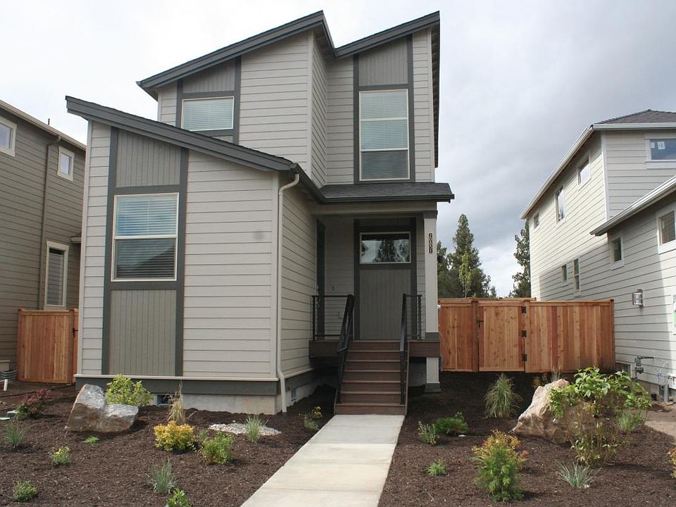 1st image of 20851 Gateway Dr