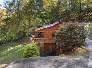 419 Barefoot Cv, Burnsville, NC 28714