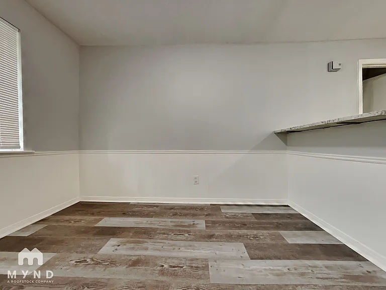 2163 Drayton Ln — Photo 6
