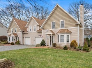 16 Captains Dr, Westerly, RI 02891