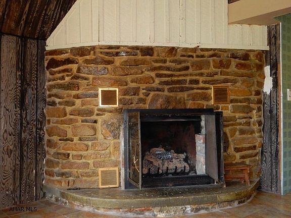 2nd image of 102 W Milton St
