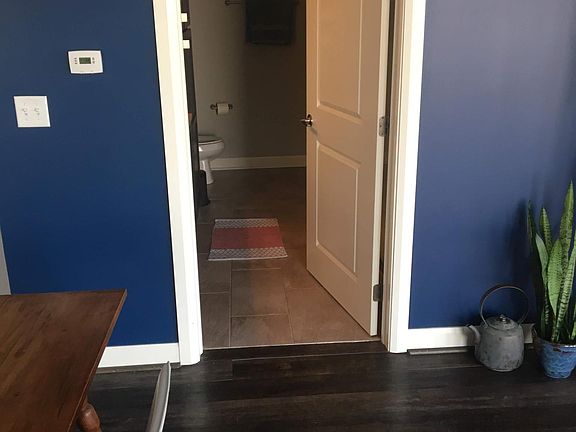 5th image of 323 E 1st Ave #220