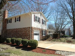 10436 Headly Ct, Fairfax, VA 22032