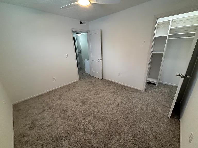 526 Forest St — Photo 18