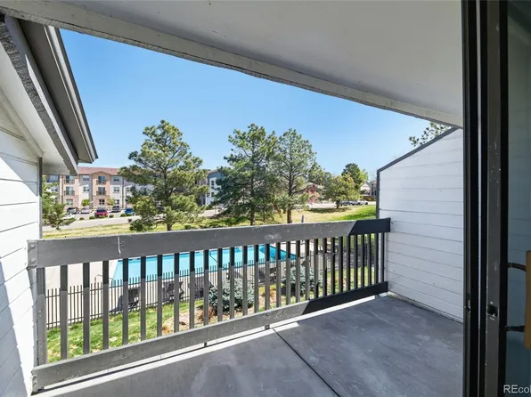 532 Oakwood Drive #B207, Castle Rock, CO 80104
