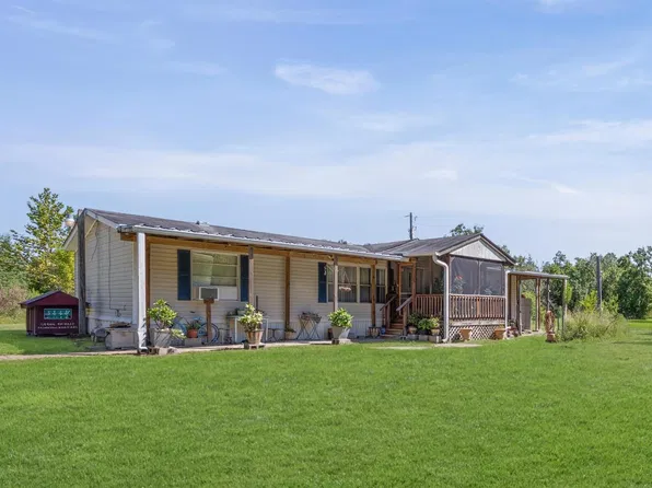 806 County Road 2112, Liberty, TX 77575