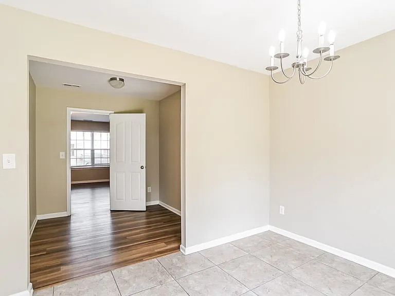 311 Hunslet Cir — Photo 8