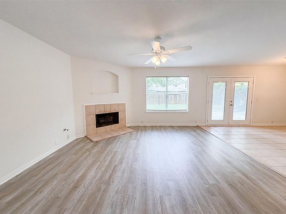 3rd image of 11918 Sonora Springs Dr