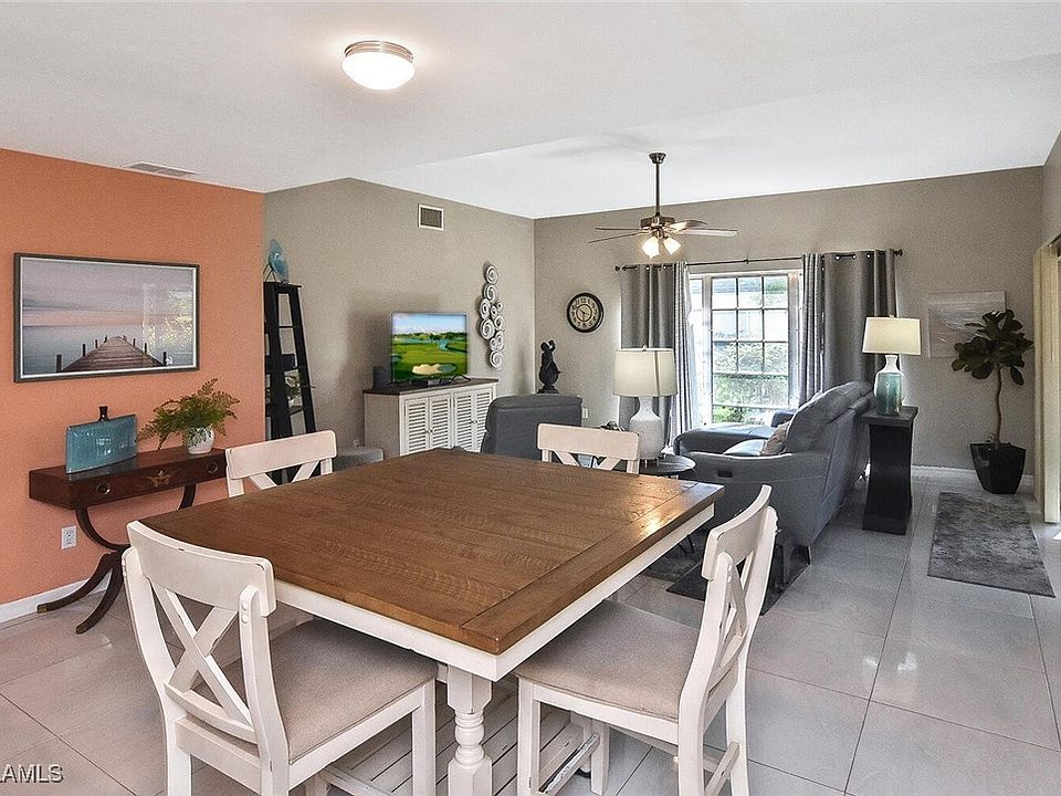 1st image of 4 Park Lane Cir