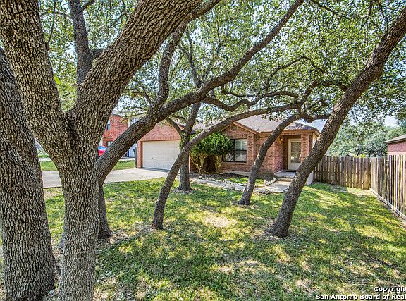 2nd image of 16111 Treeridge Pl