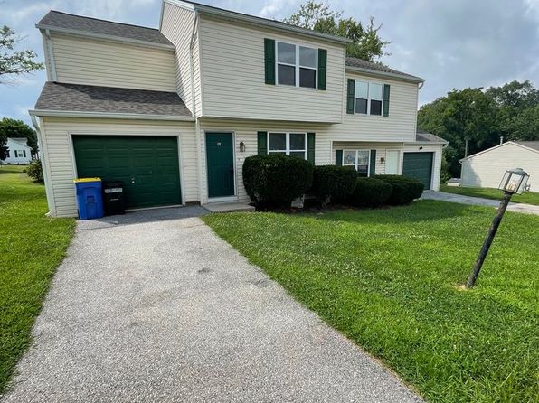 10 N Poplar Ct