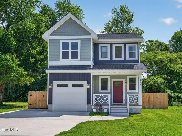 404 S Bodenheimer Street, Burgaw, NC 28425