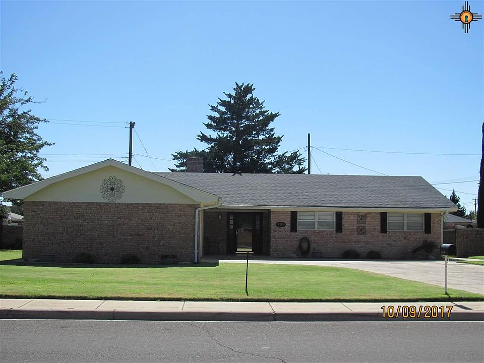 1st image of 725 W Cielo Dr