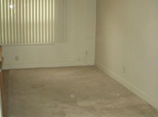 1735 E Broadway #D, Long Beach, CA 90802