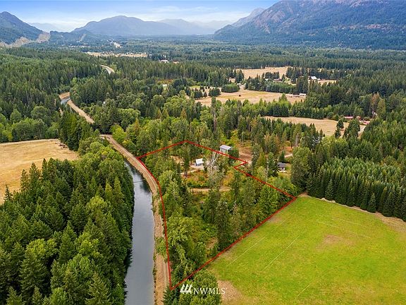 3 acre parcel backing up to the KRD irrigation canal, accessed off of Nelson Siding Rd. The lot lines on this photo are approximate. 