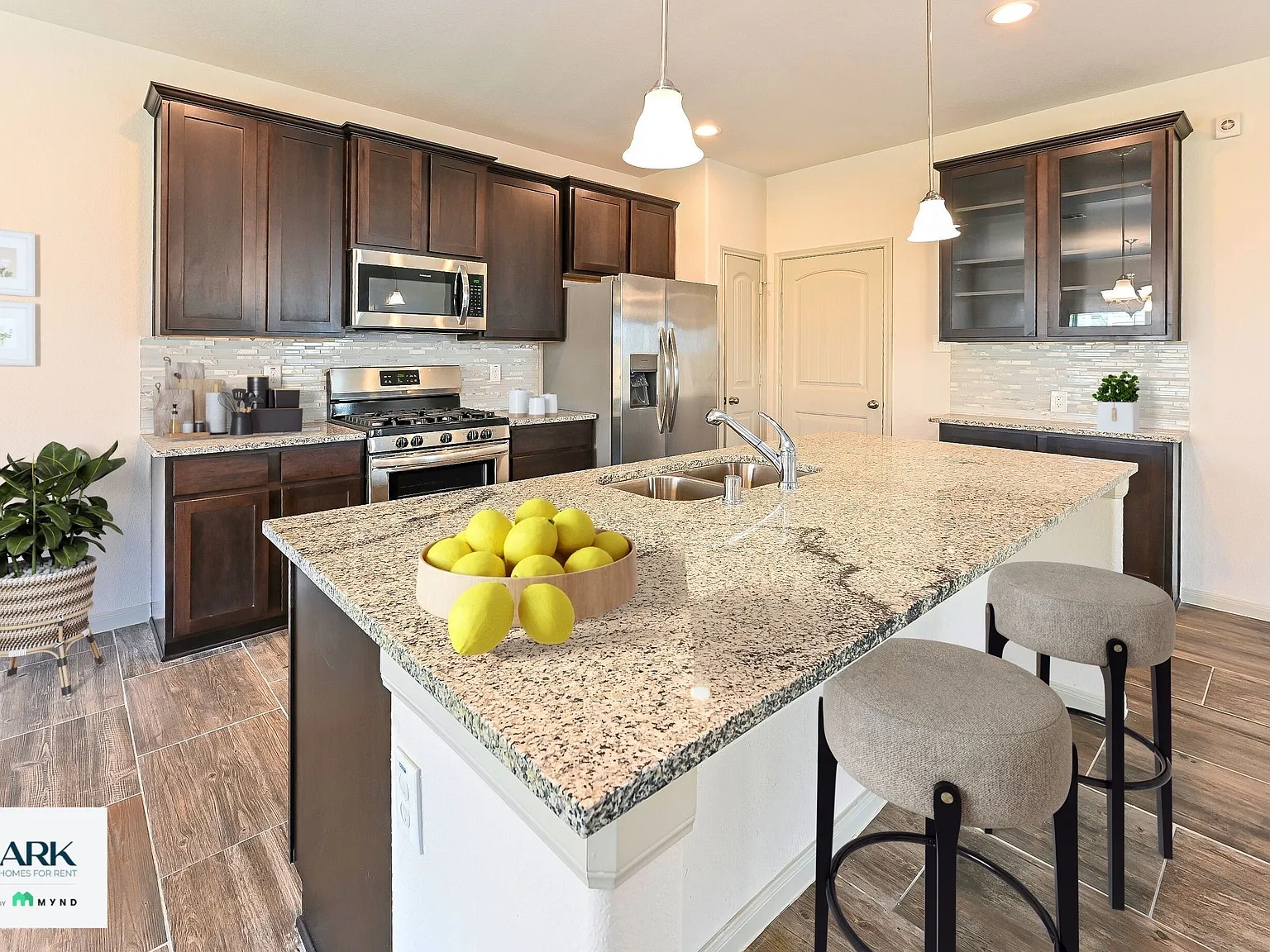 4 bed, 3.5 bath, 1900 sqft, $2,315 — Photo 4